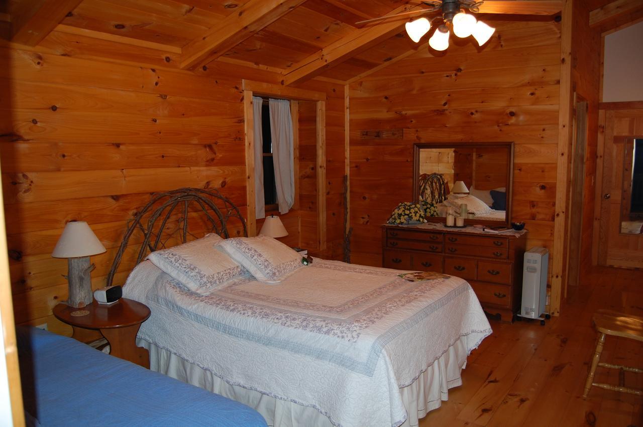 Furnace Hills Bed And Breakfast Denver Room photo